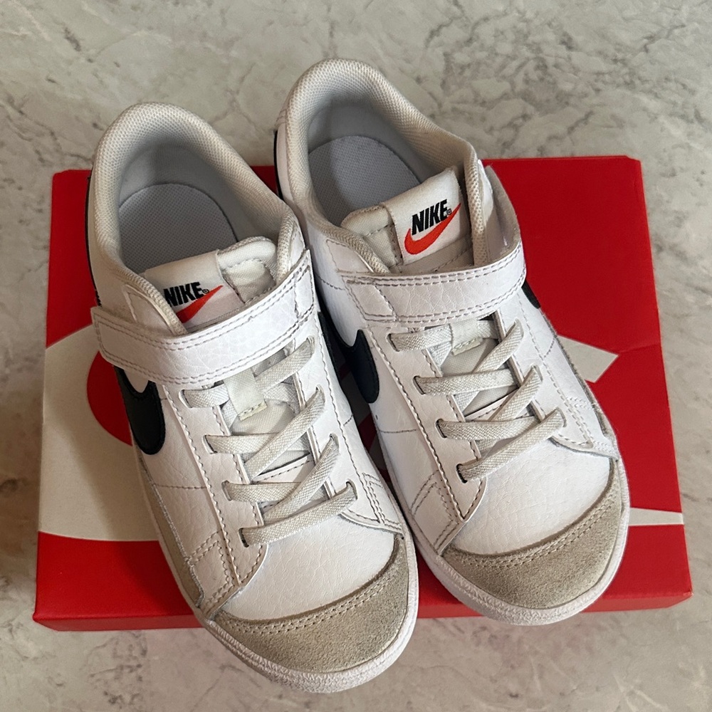 Nike Kids Blazer Low size 13c